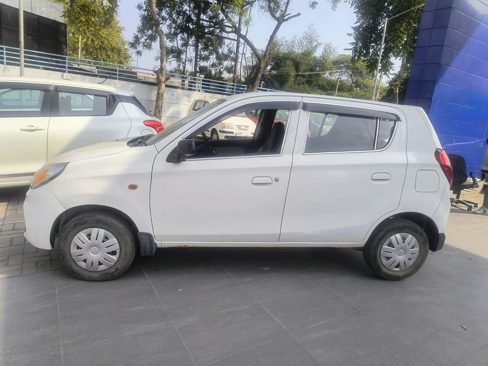 Maruti Suzuki Alto 800 LXI - White