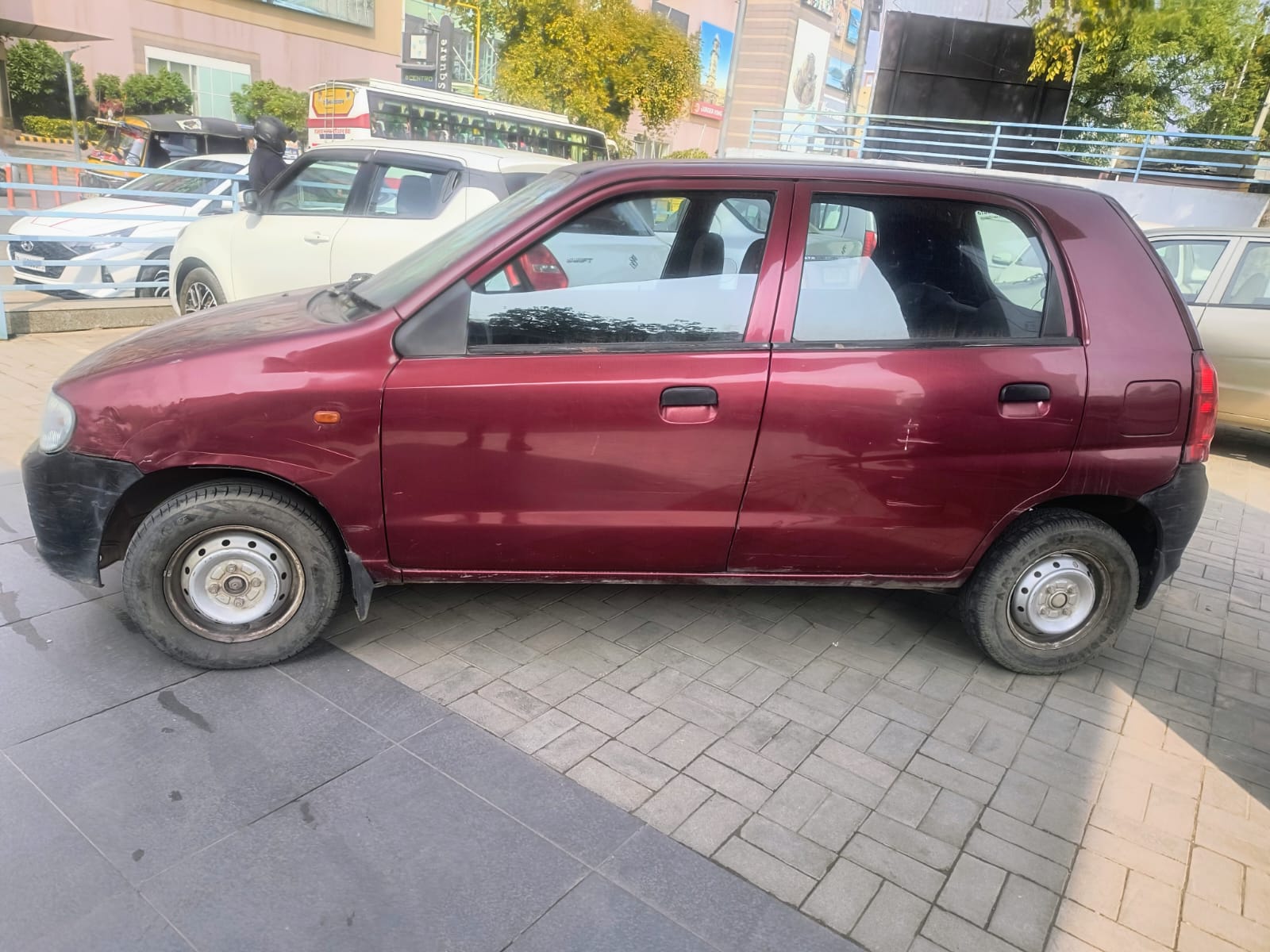 Maruti Suzuki - Alto LXI - Red