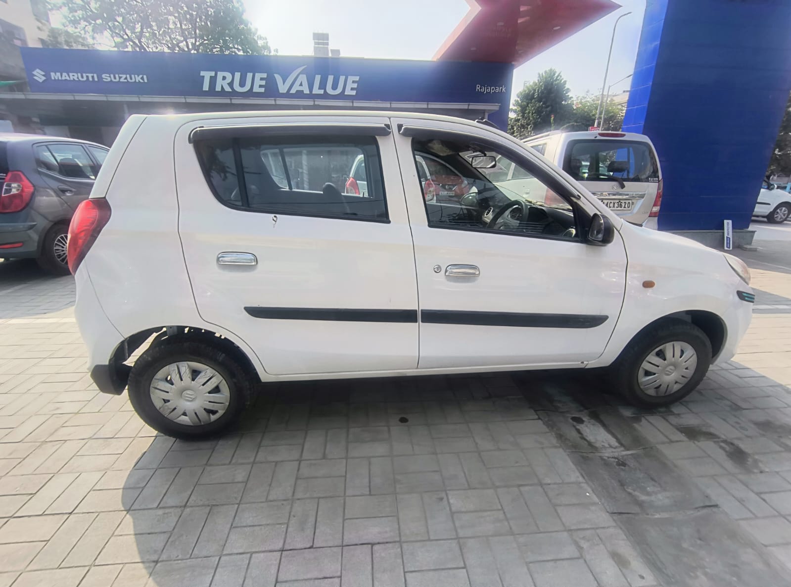 Maruti Suzuki Alto 800 LXI - White