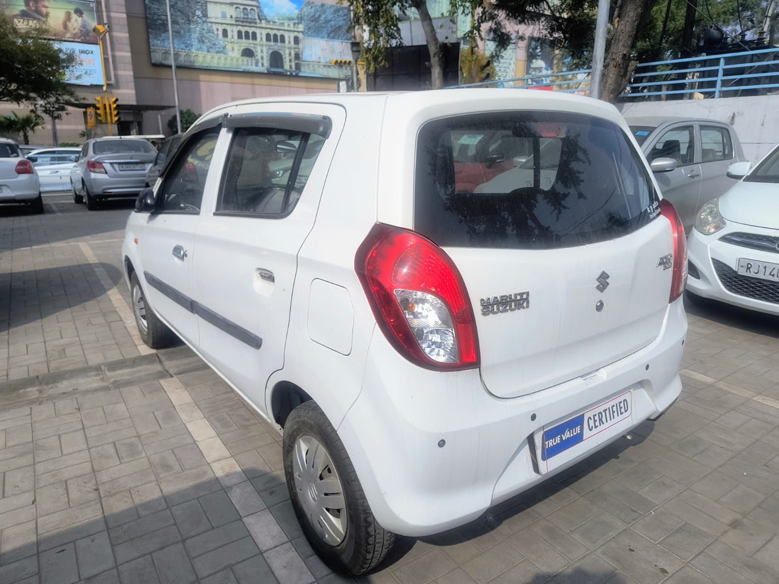 Maruti Suzuki Alto 800 LXI - White