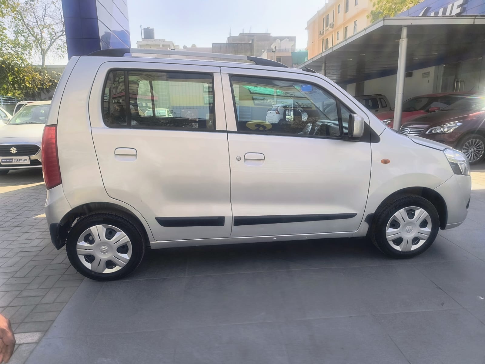 Maruti Suzuki - Wagon R VXI - Silver