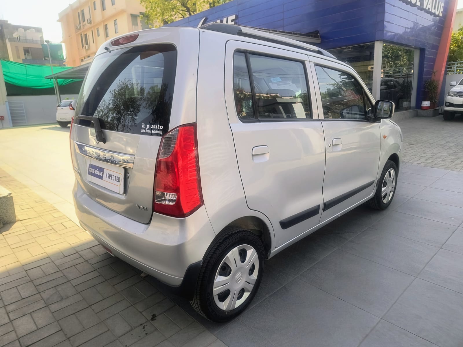 Maruti Suzuki - Wagon R VXI - Silver