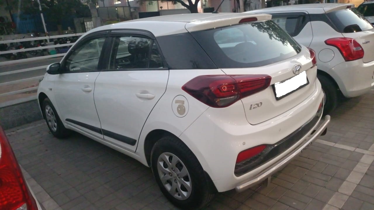 Hyundai- I20 - Magna