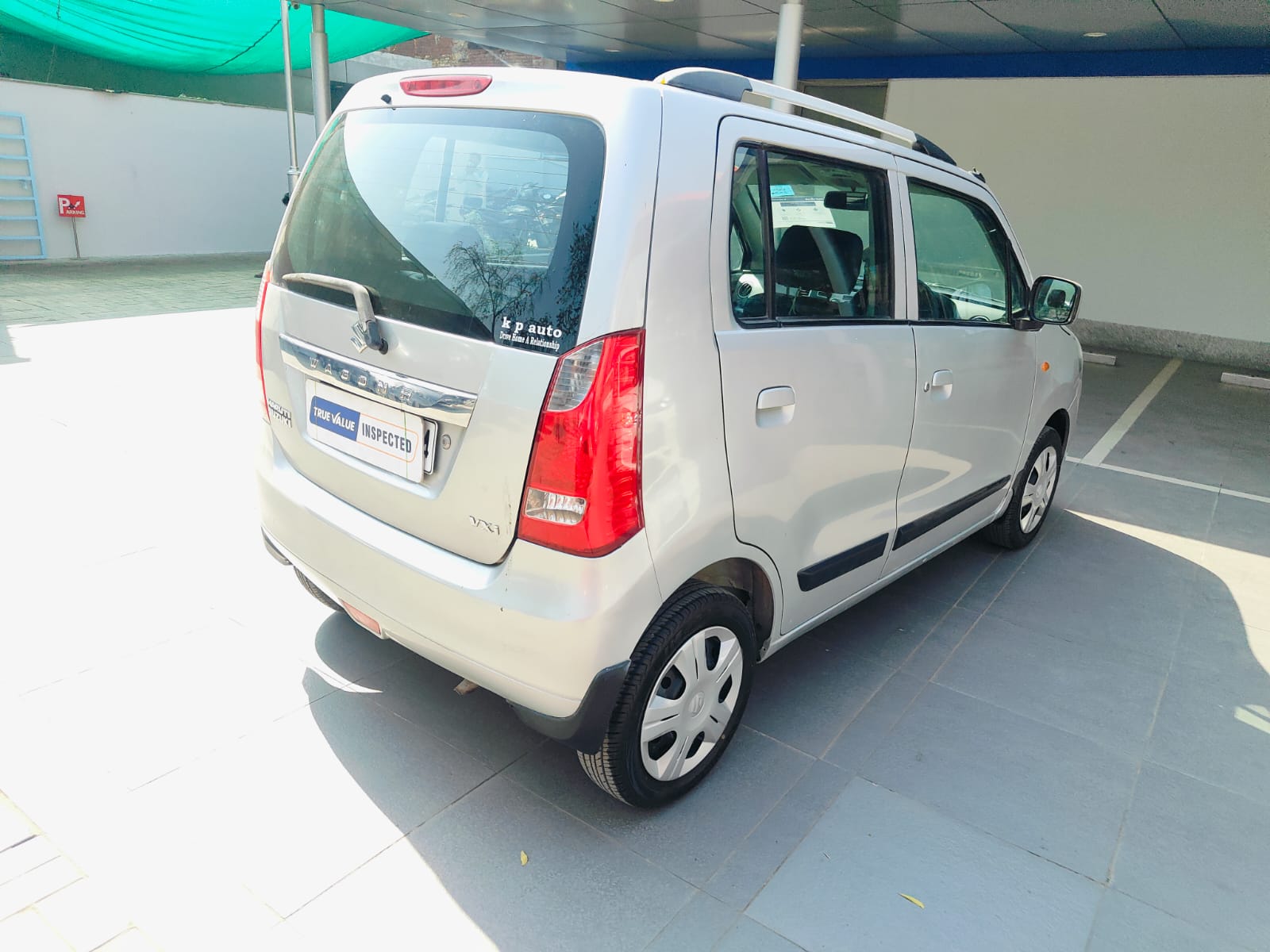 Maruti Suzuki - Wagon R VXI - Silver