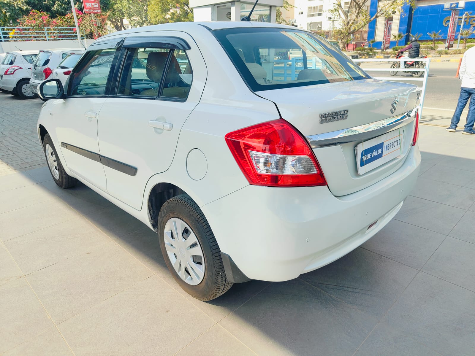 Maruti Suzuki - Dzire VXI - White