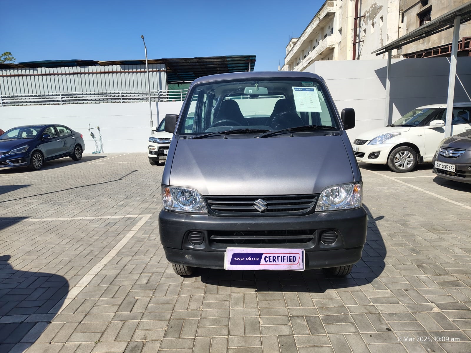 Maruti Suzuki - EECO 5 star AC - Grey