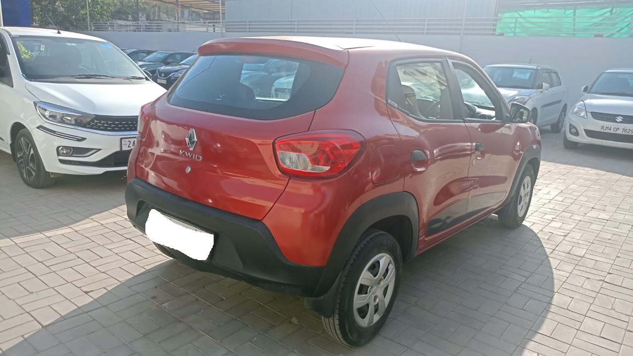 Renault Kwid RXL- Red