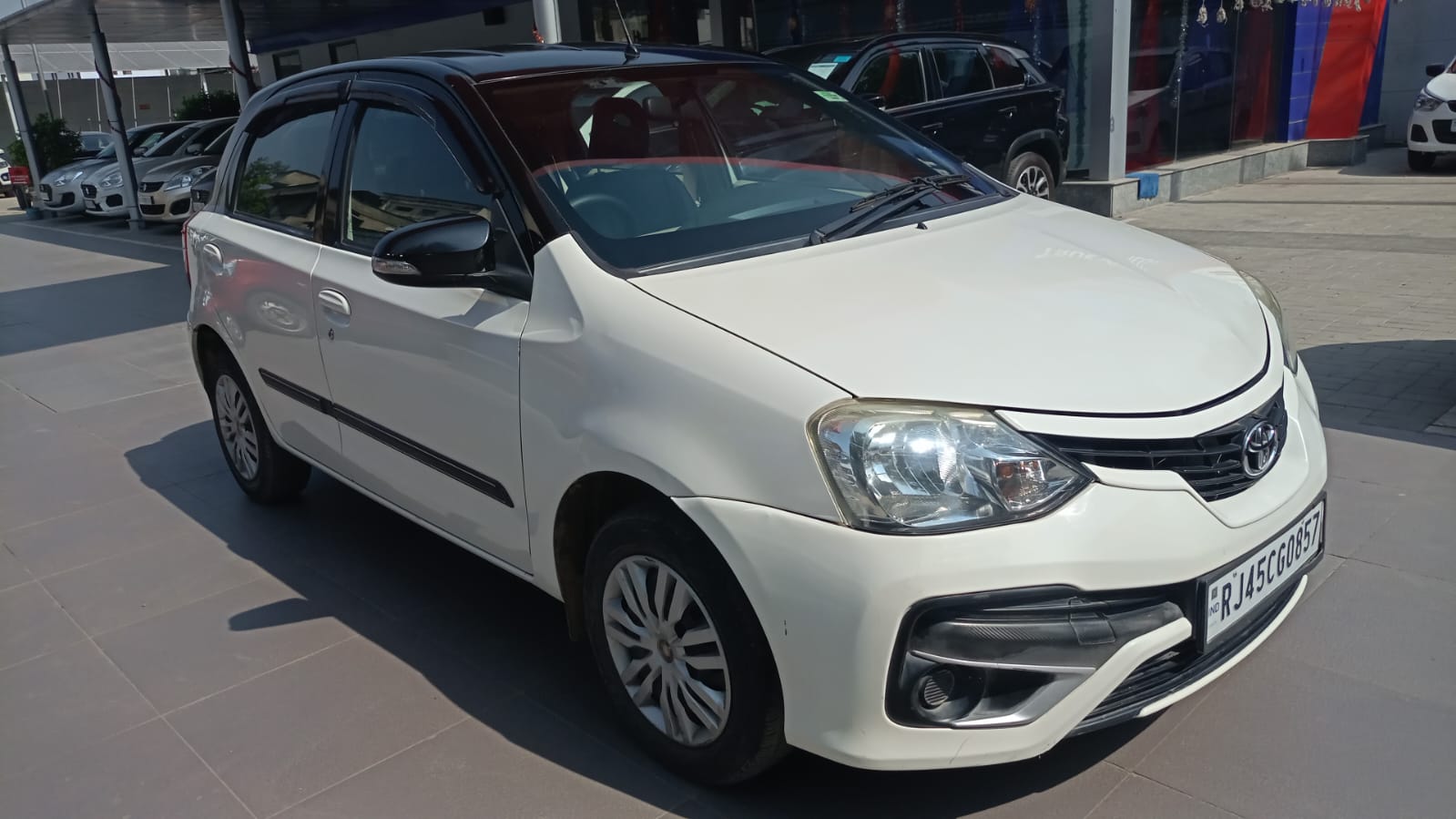 Toyota Etios Liva 1.2 V