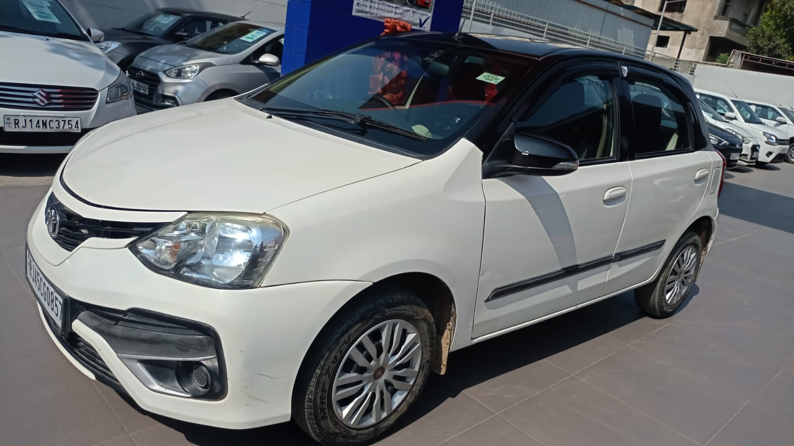 Toyota Etios Liva 1.2 V