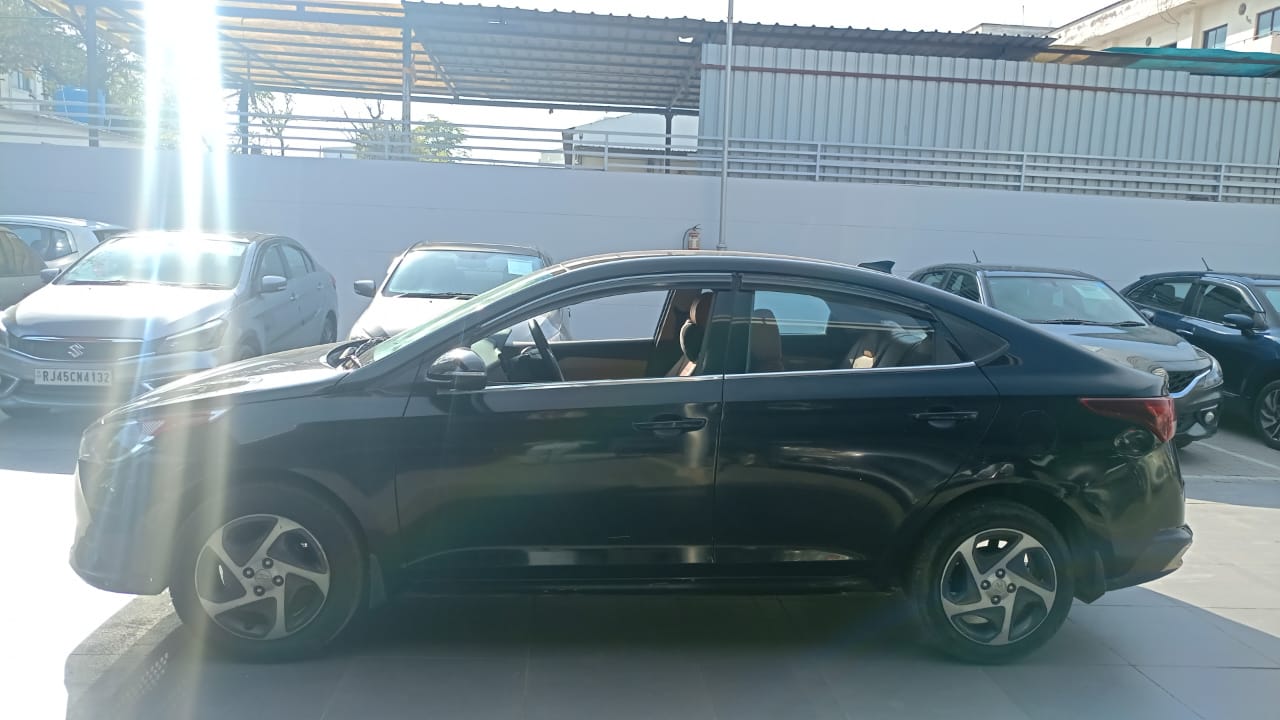 Hyundai Verna 1.5 MPI MT S+