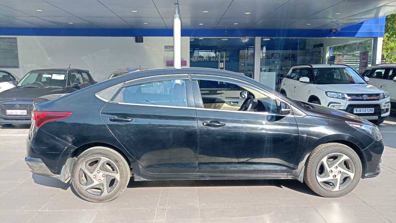 Hyundai Verna 1.5 MPI MT S+