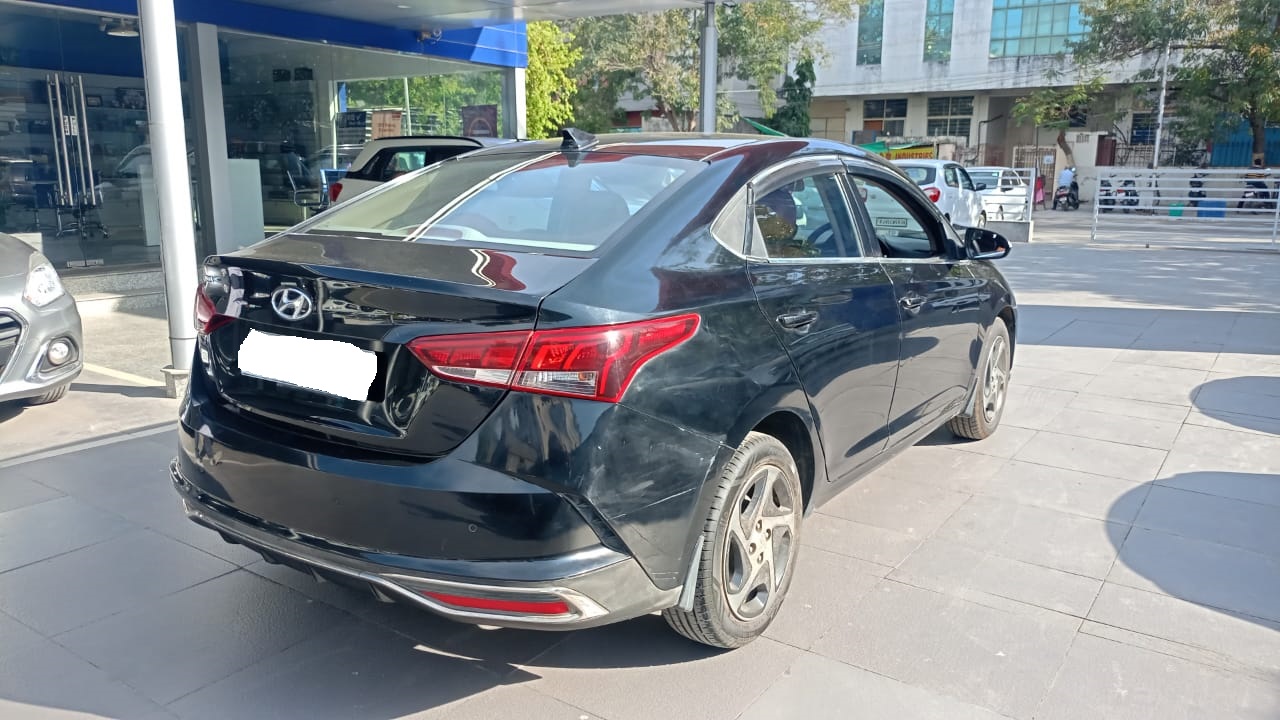 Hyundai Verna 1.5 MPI MT S+
