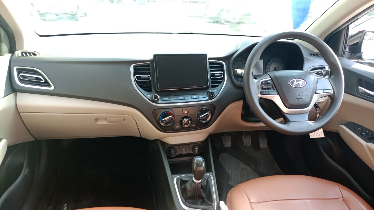 Hyundai Verna 1.5 MPI MT S+