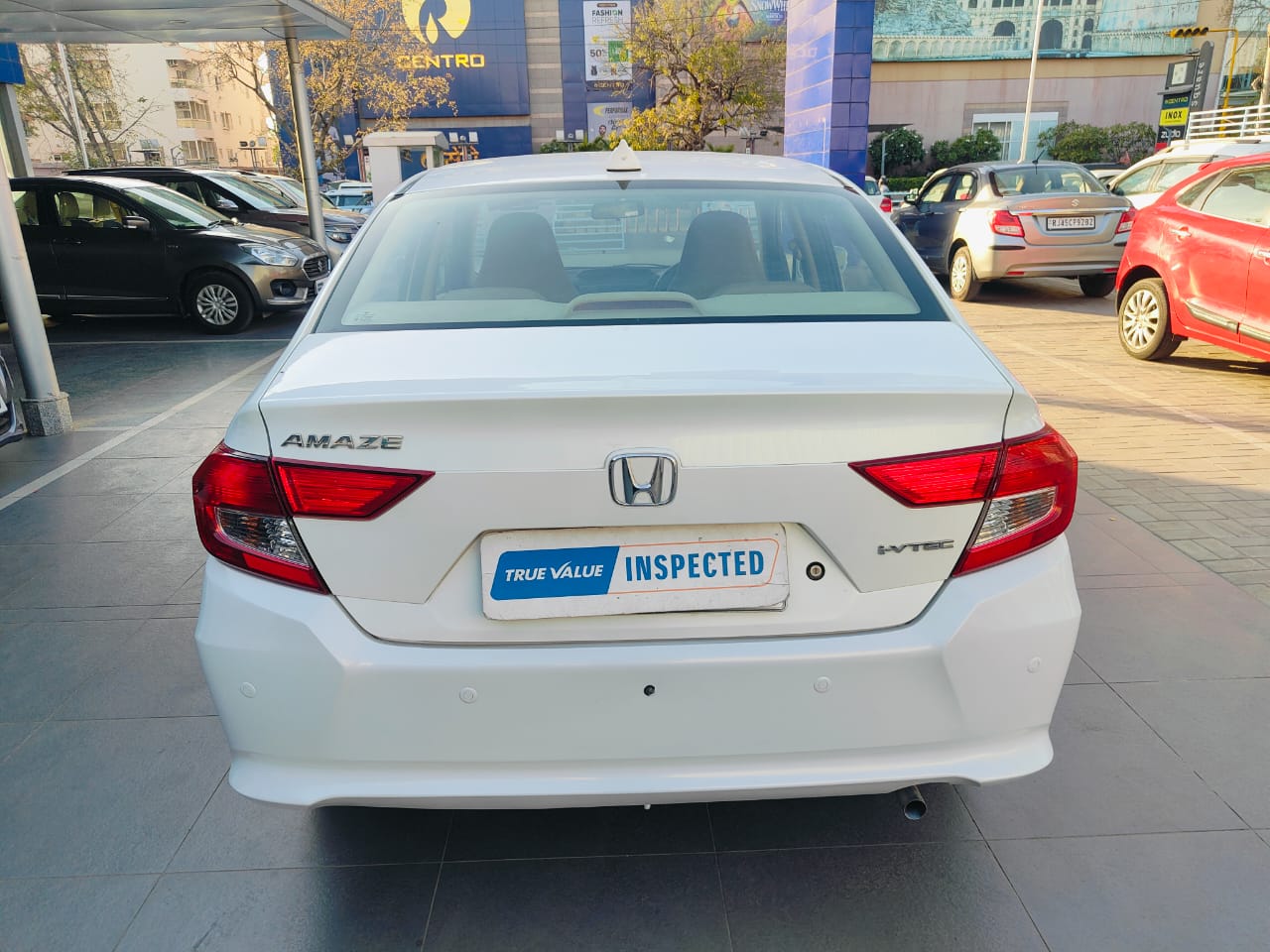 Honda Amaze 1.2 E MT- White
