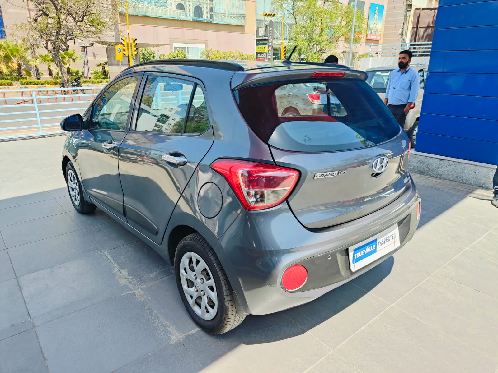 Hyundai Grand I-10 Sportz (O) 1.2