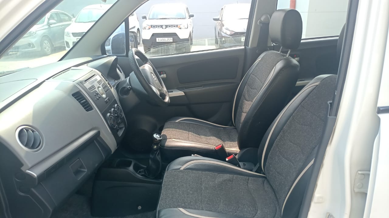Maruti Suzuki Wagon R Vxi- White