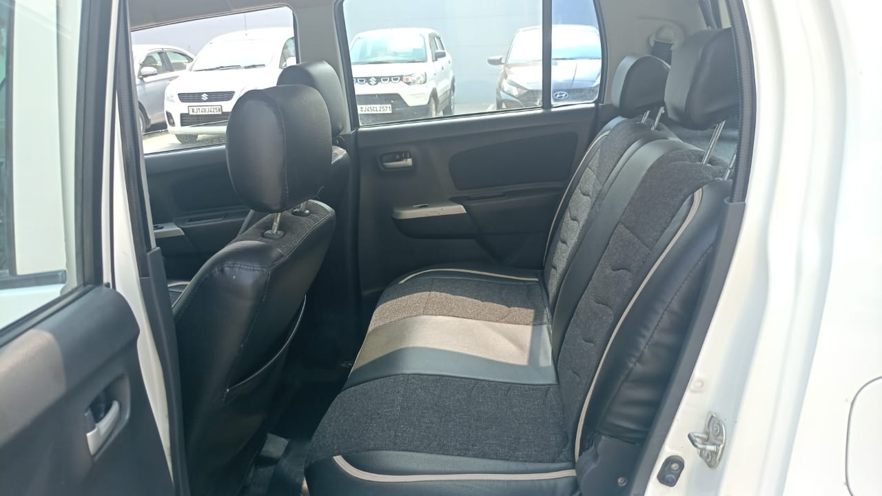 Maruti Suzuki Wagon R Vxi- White