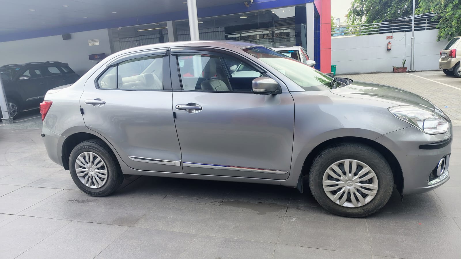 Maruti Suzuki Dzire VXI AGS