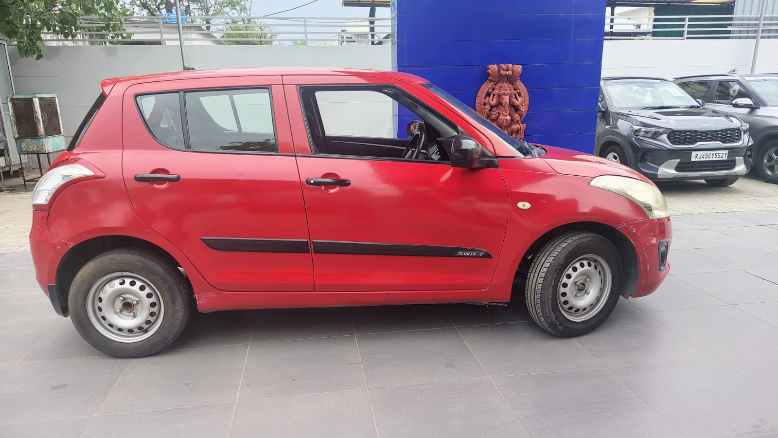 Maruti Suzuki Swift LXI
