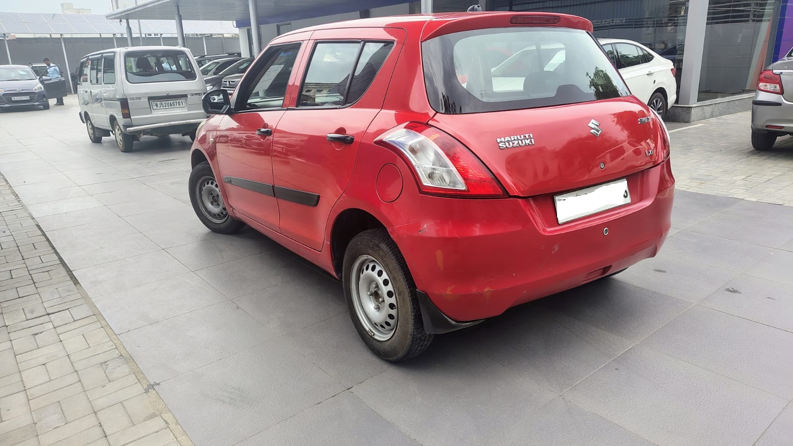 Maruti Suzuki Swift LXI