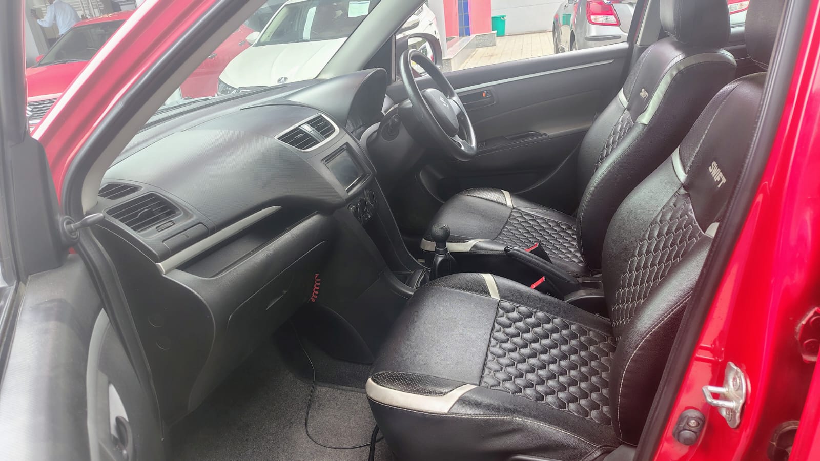 Maruti Suzuki Swift LXI
