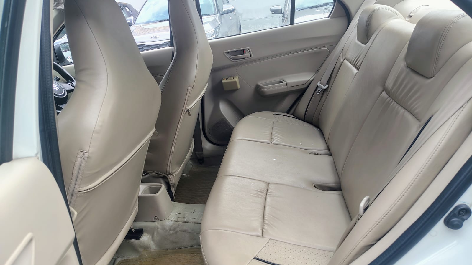 Maruti Suzuki Dzire Lxi – White