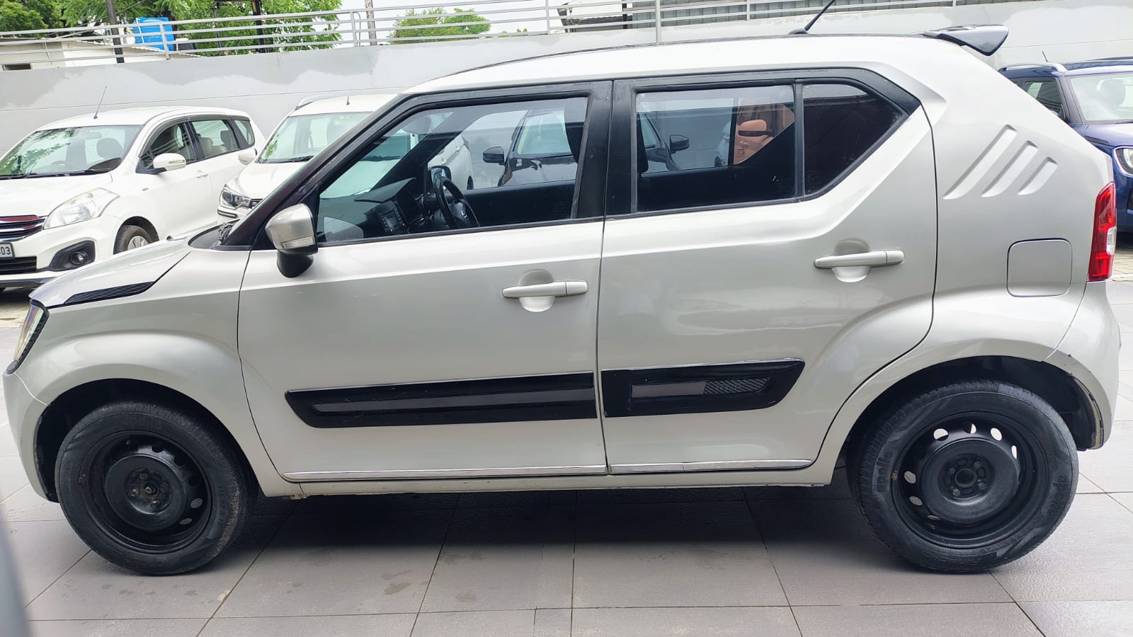 Maruti Suzuki Ignis Delta