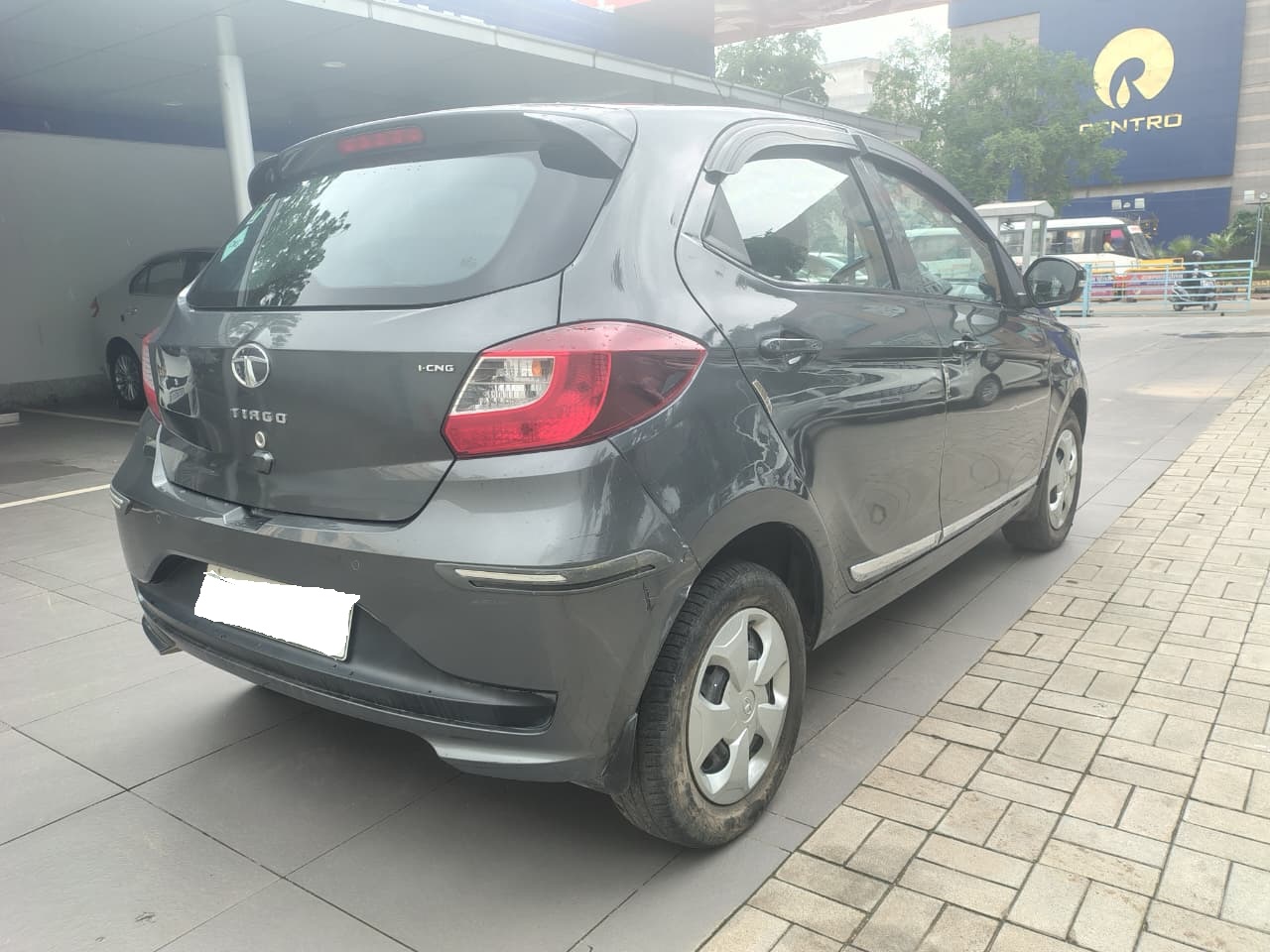 Tata Tiago XT