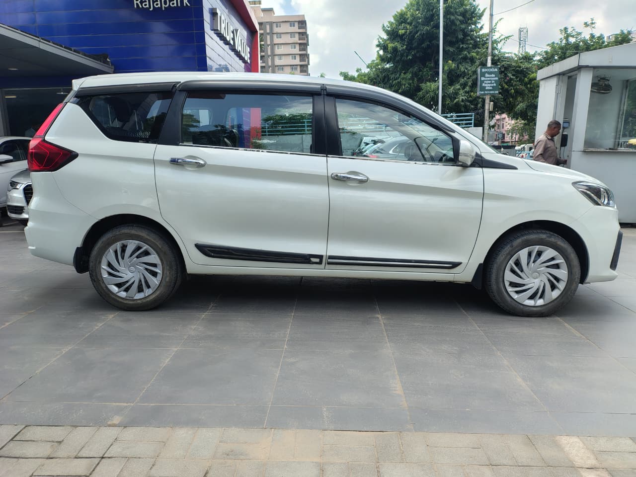 Maruti Suzuki Ertiga VXI