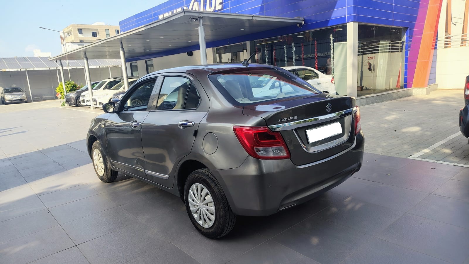 Maruti Suzuki Dzire LXI