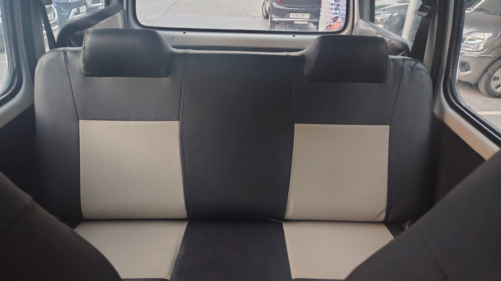 Maruti Suzuki EECO 5 STR