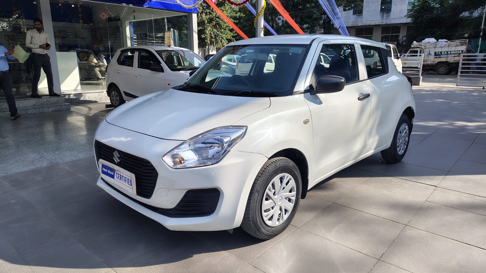Maruti Suzuki Swift LXI