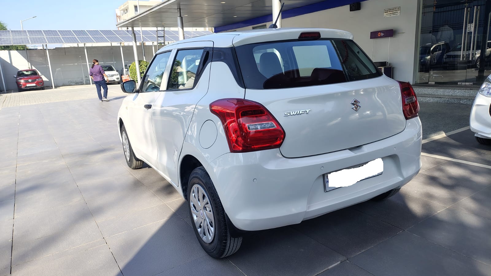 Maruti Suzuki Swift LXI