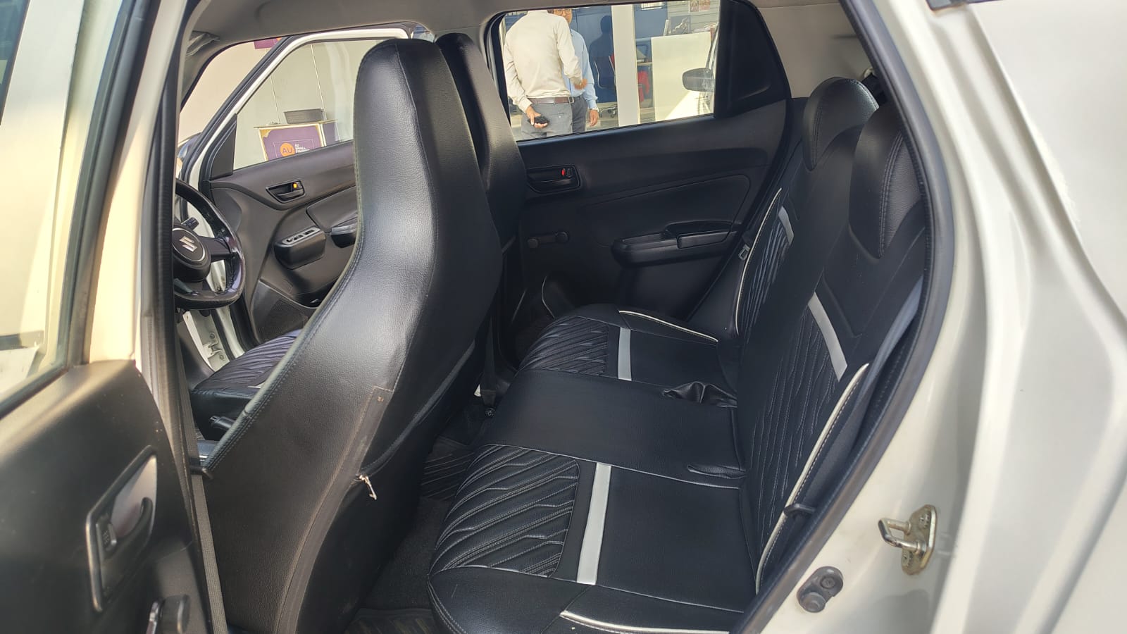 Maruti Suzuki Swift LXI