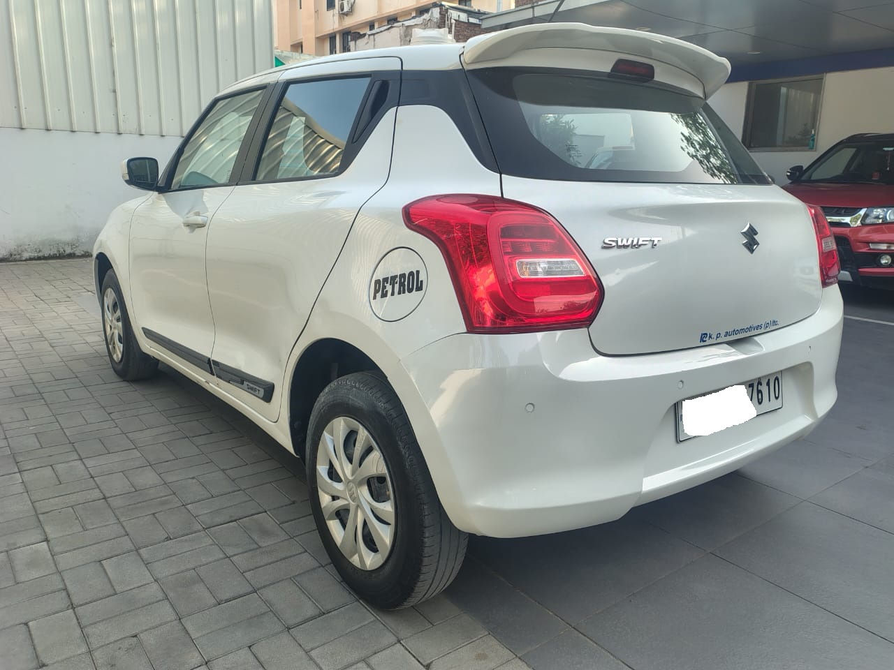 Maruti Suzuki Swift VXI