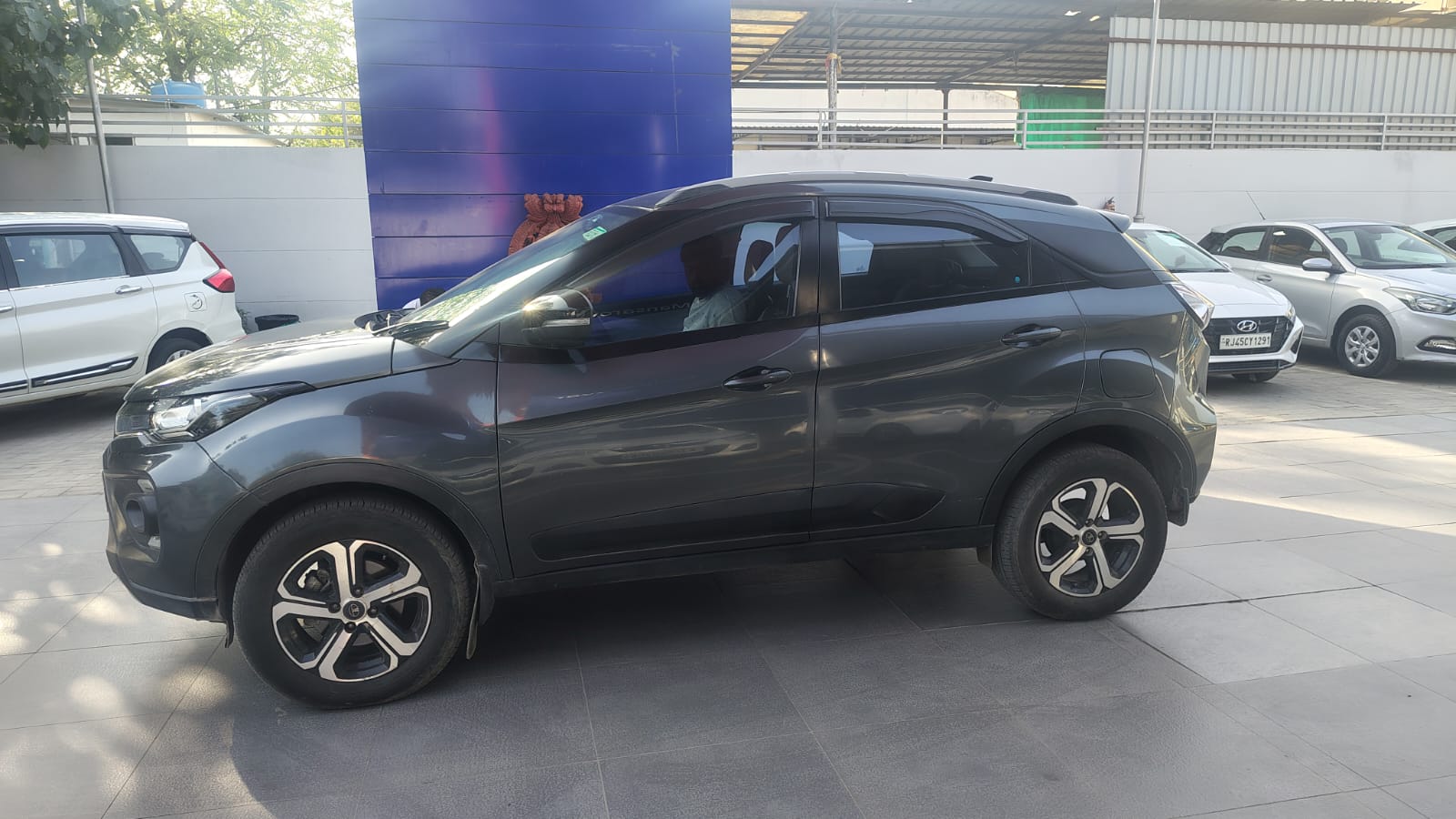 Tata Nexon XZ