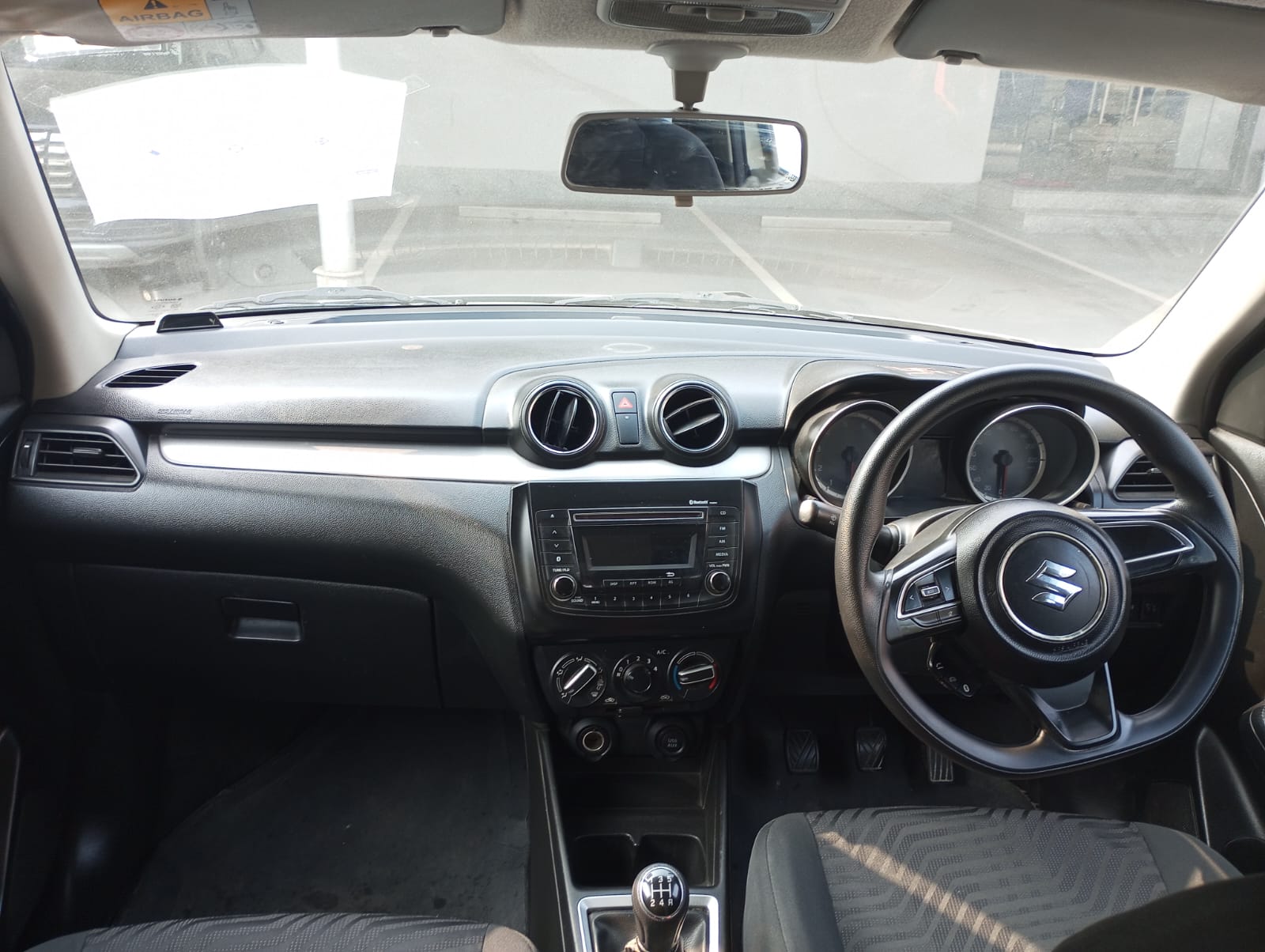 Maruti Suzuki Swift VXI