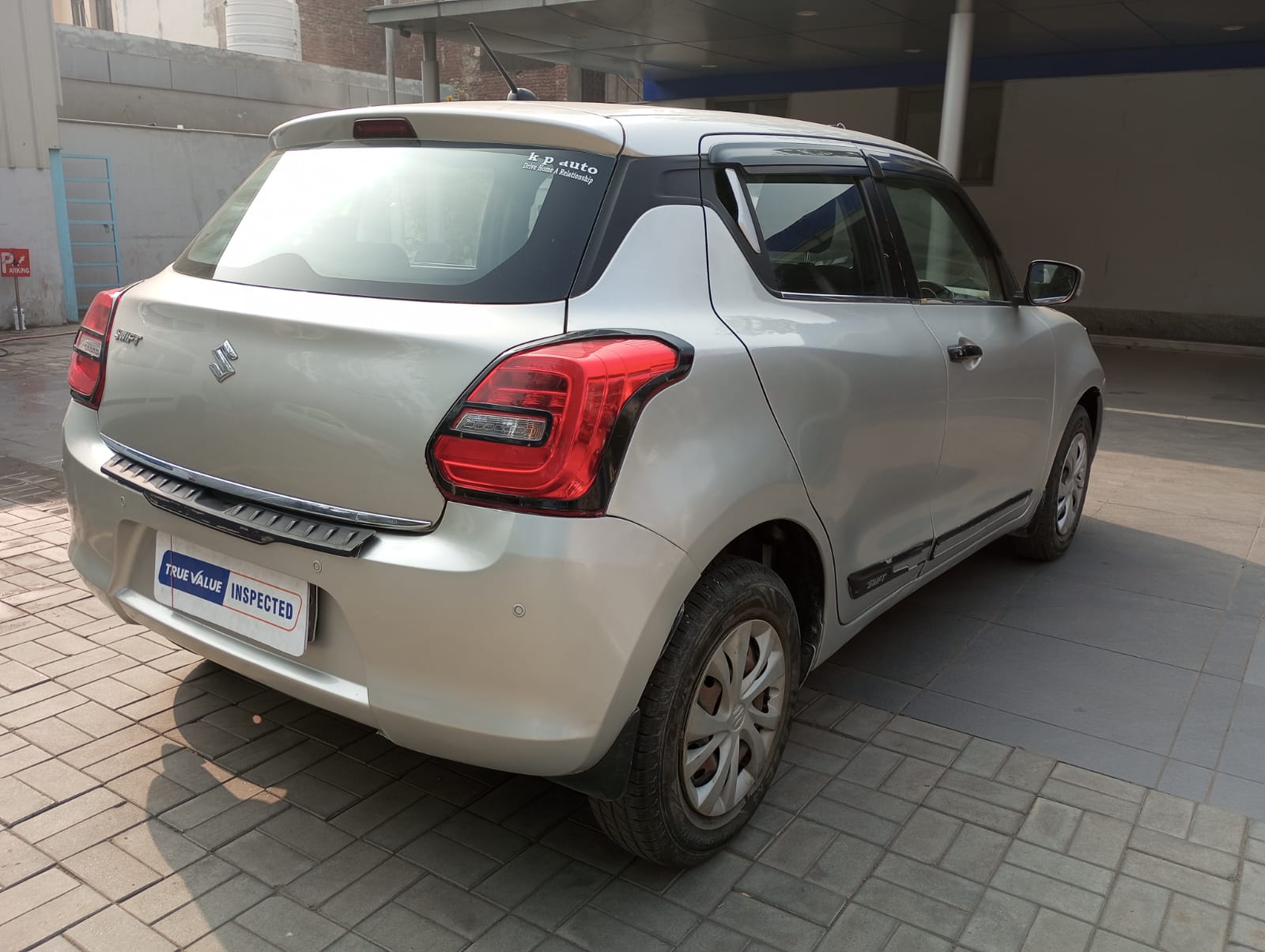 Maruti Suzuki Swift VXI