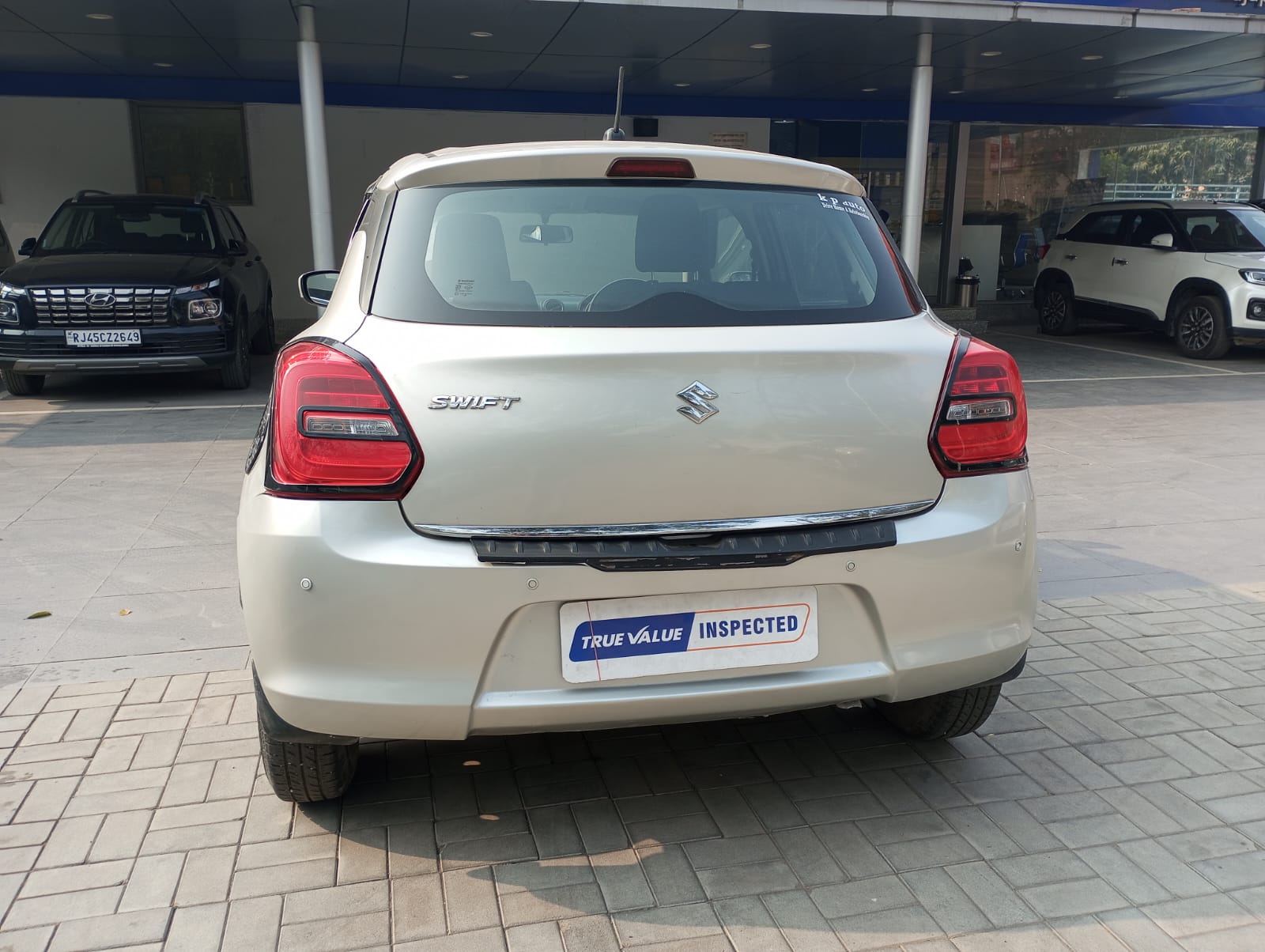 Maruti Suzuki Swift VXI