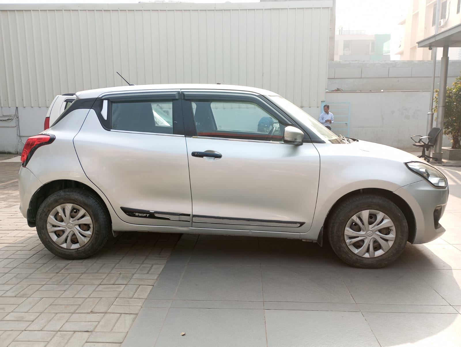 Maruti Suzuki Swift VXI