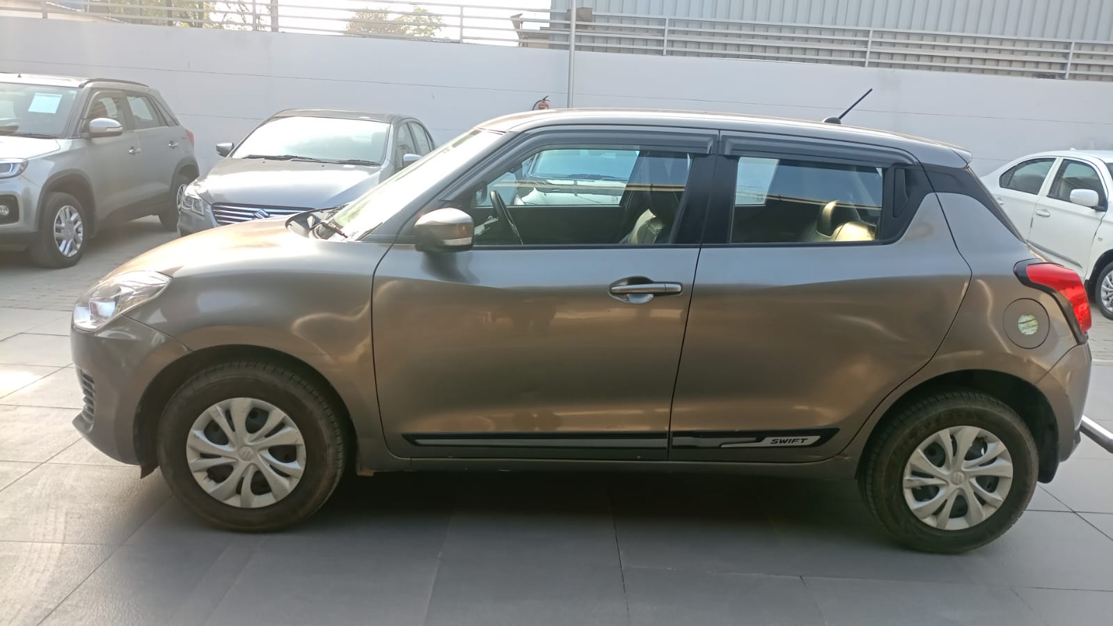 Maruti Suzuki Swift VXI