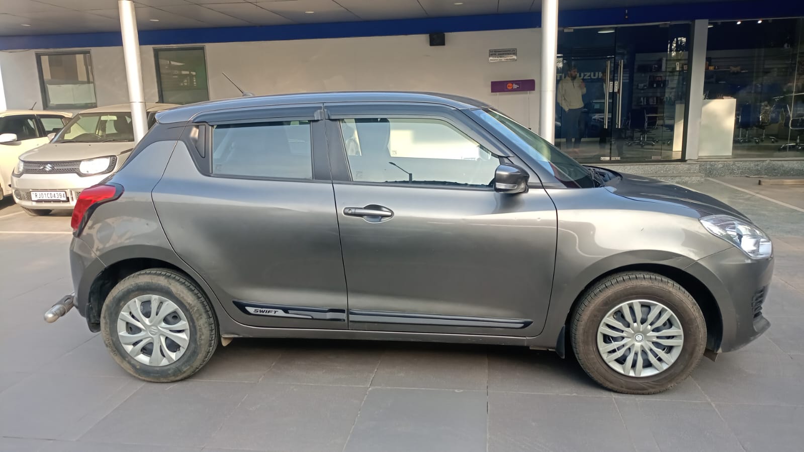 Maruti Suzuki Swift VXI