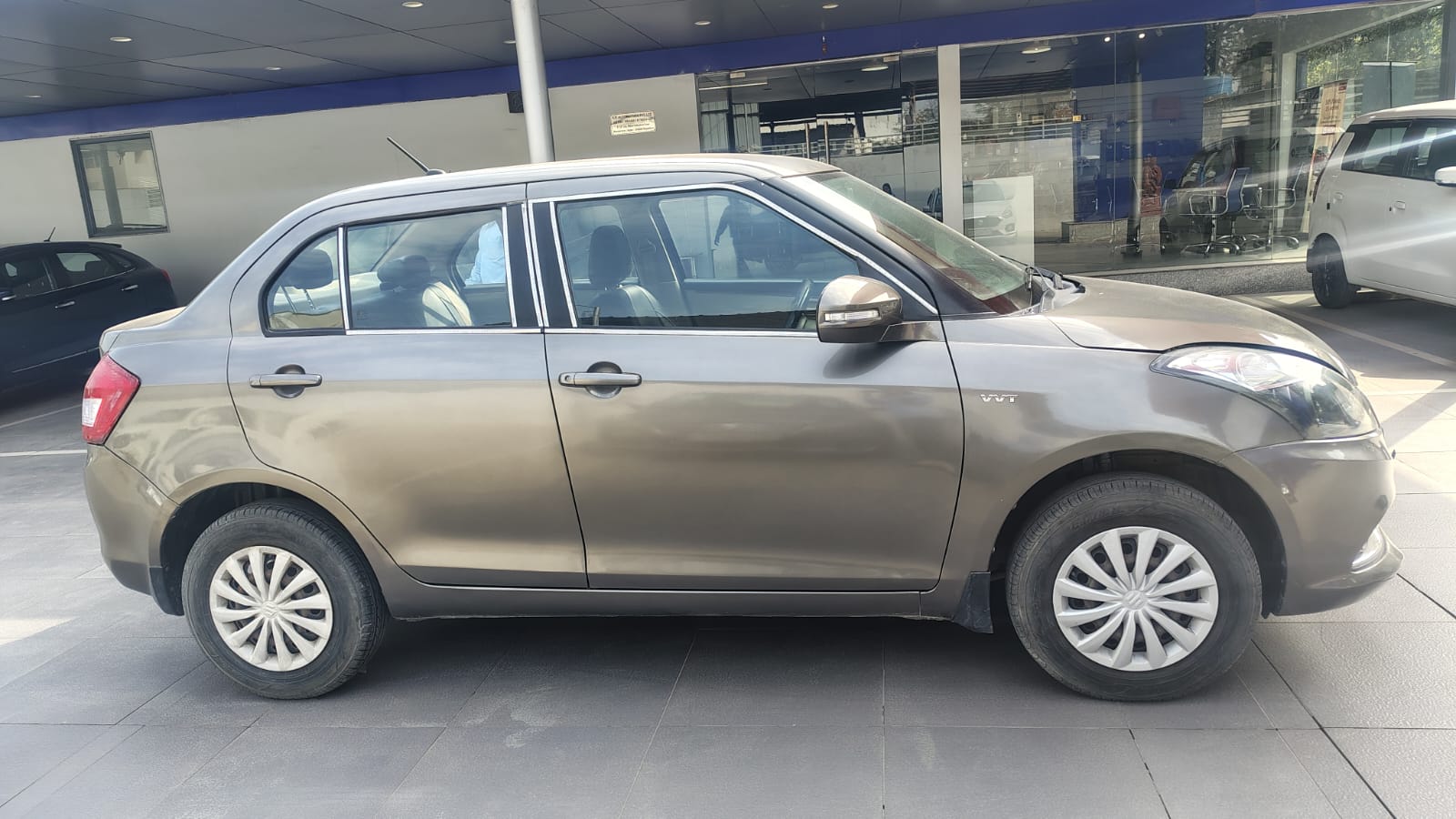 Maruti Suzuki Swift Dzire VXI
