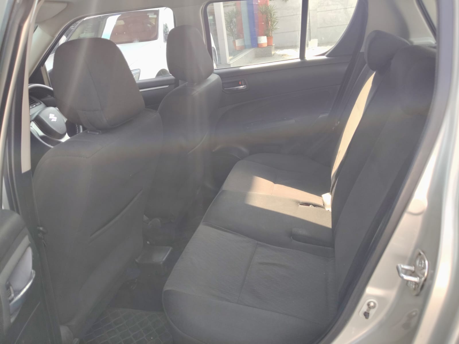 Maruti Suzuki Swift VXI