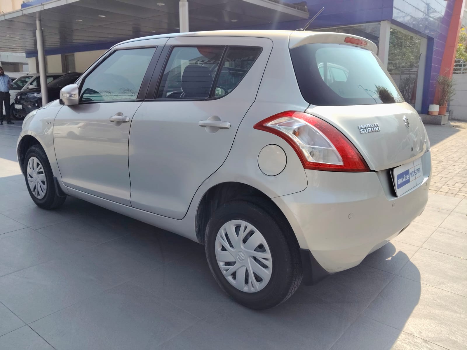 Maruti Suzuki Swift VXI