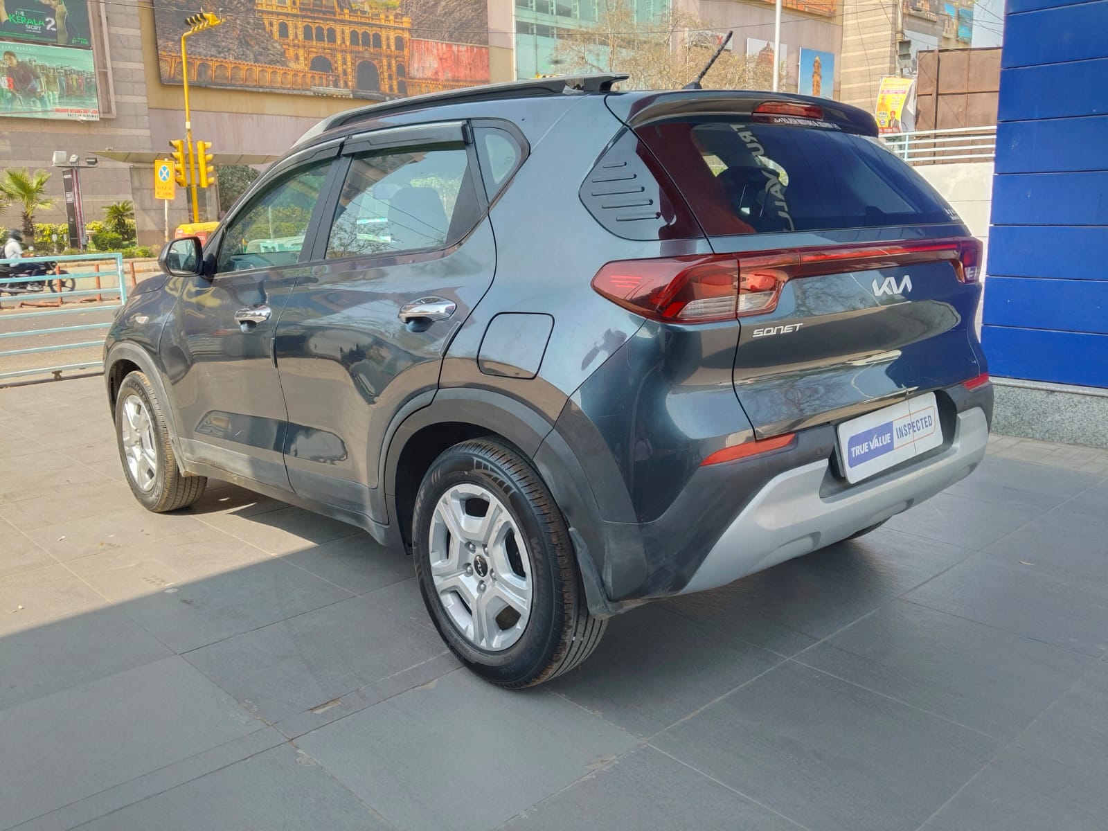Kia Sonet G1.2 5MT HTK