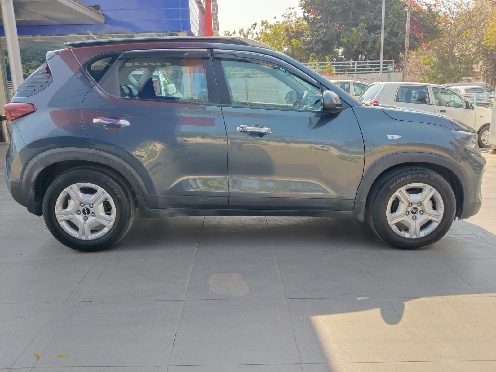 Kia Sonet G1.2 5MT HTK