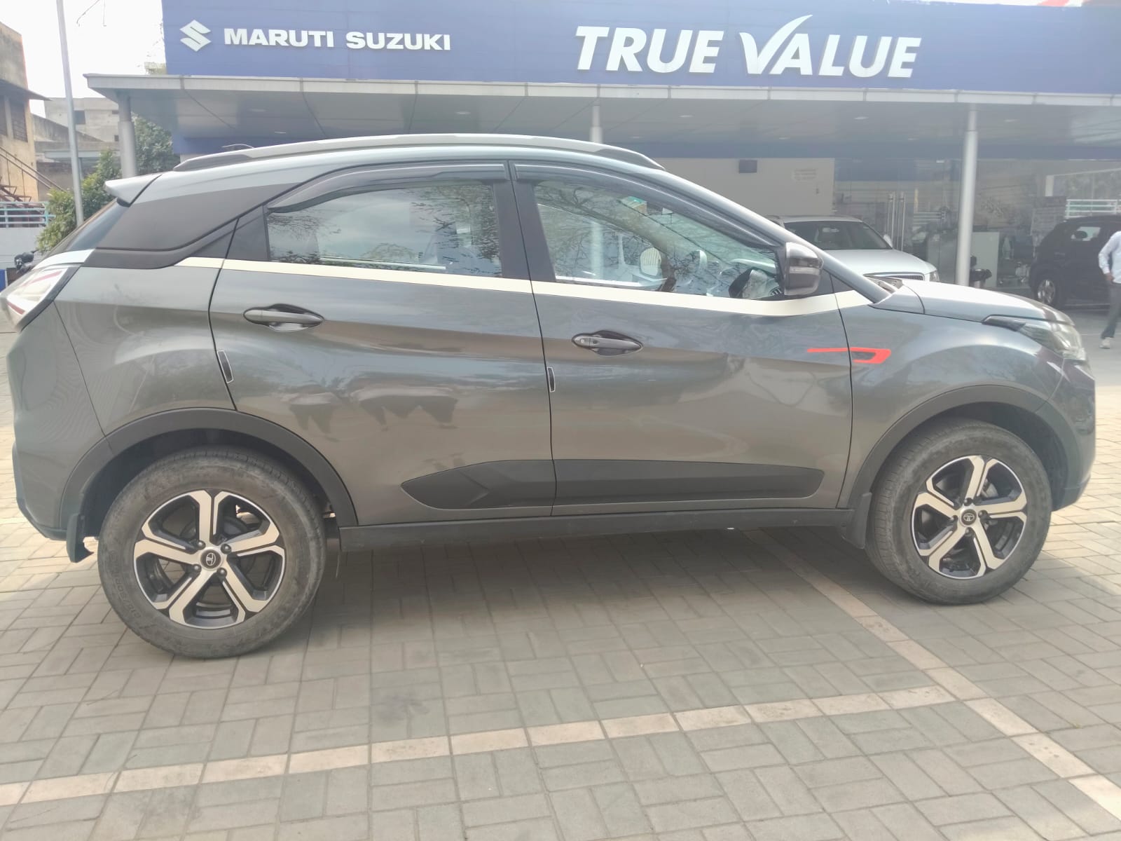 Tata Nexon XZ+