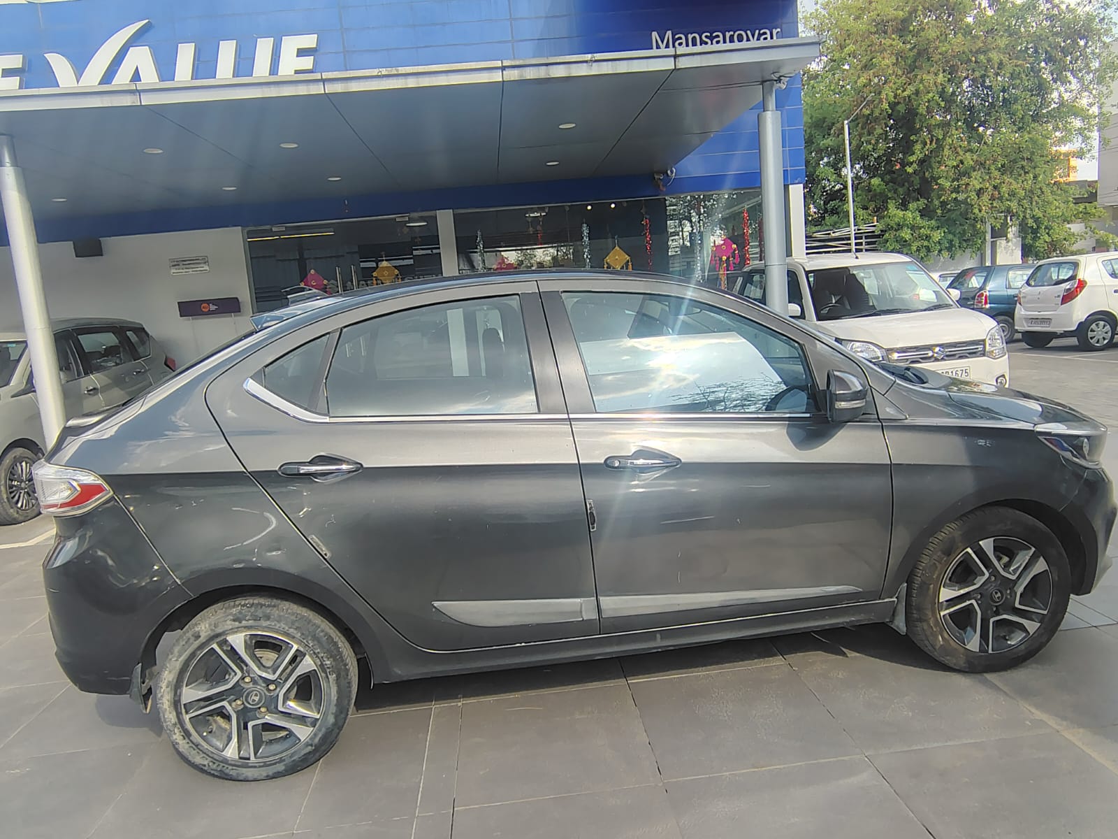 Tata Tigor XZ+