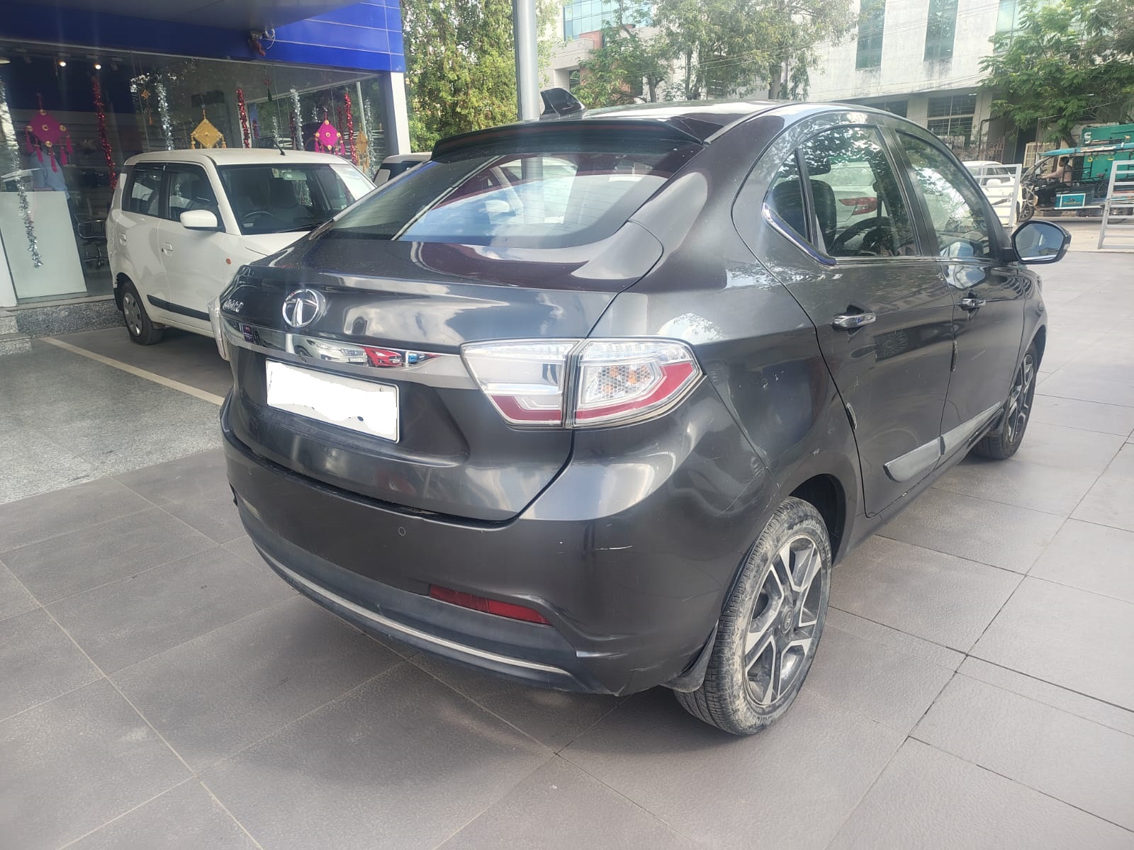 Tata Tigor XZ+